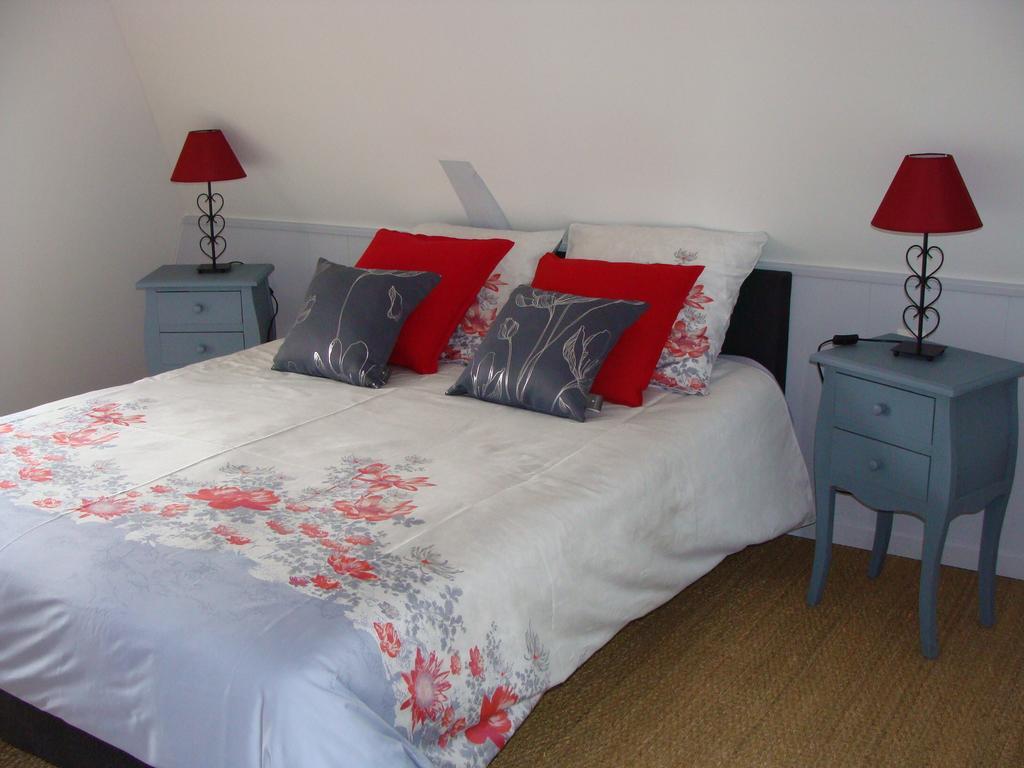 Le Vieux Castel Bed & Breakfast Goustranville Room photo